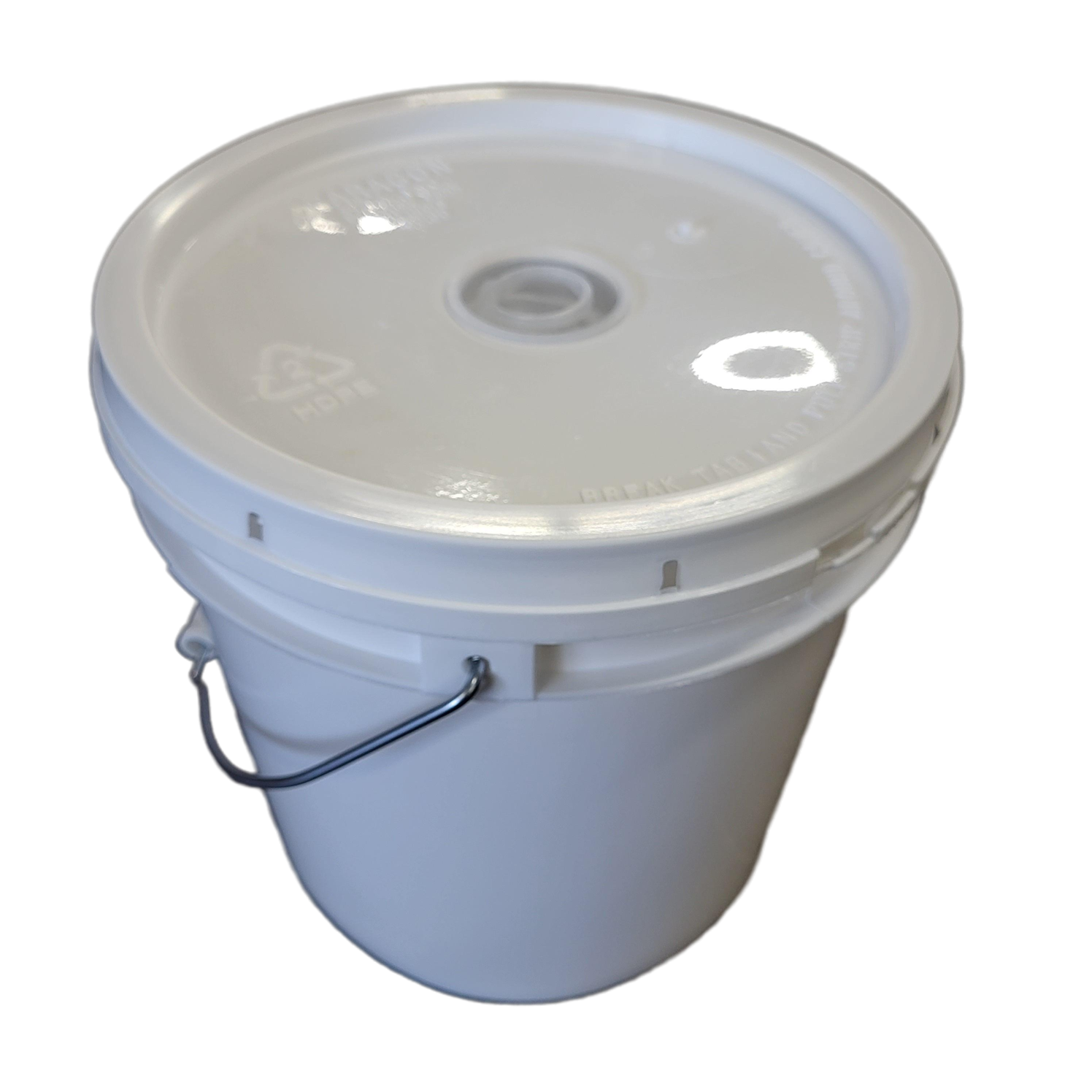 Bucket Feeder With Feeding Plugs